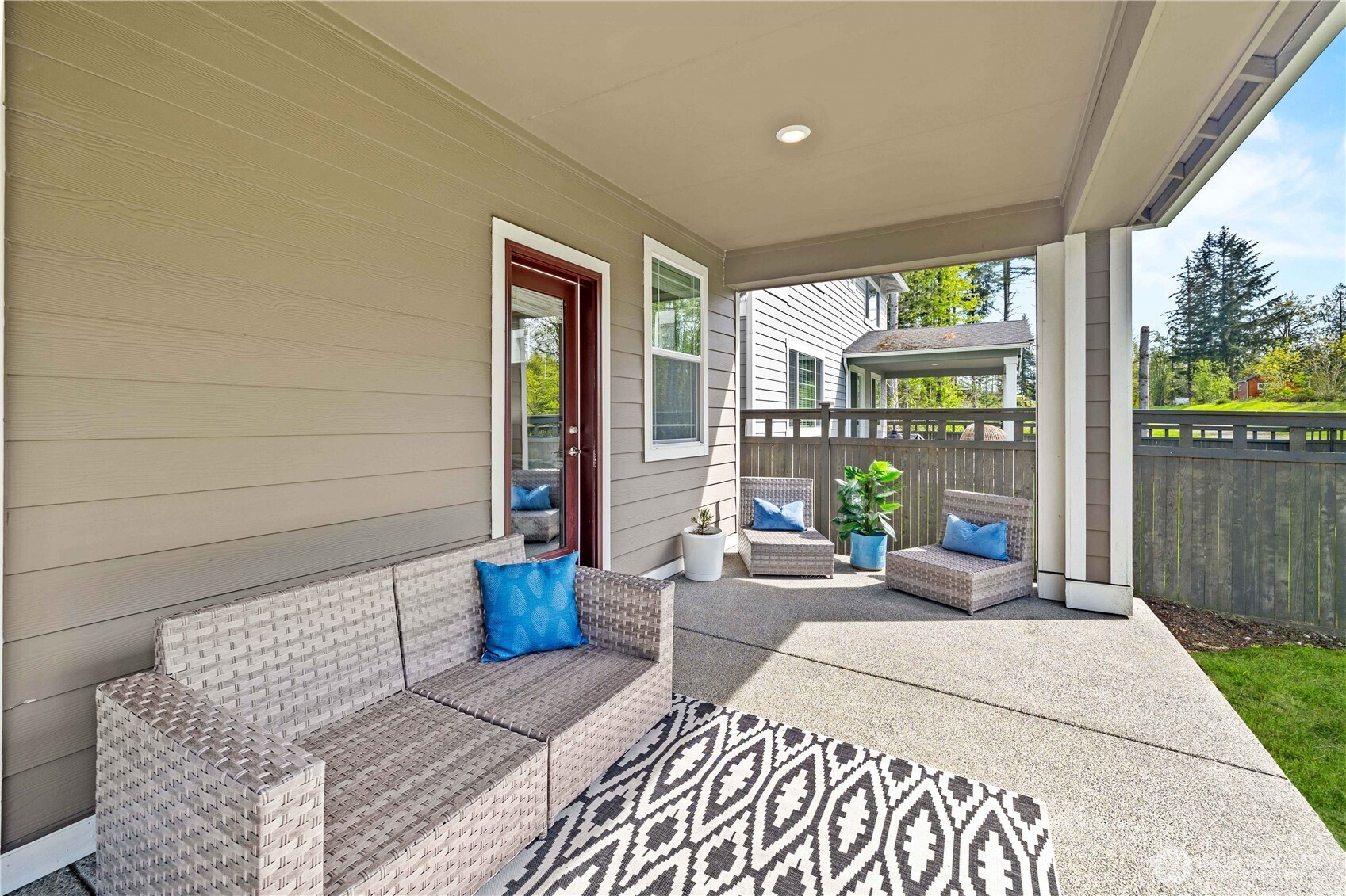 32943 Ash Avenue SE, Black Diamond, WA 98010