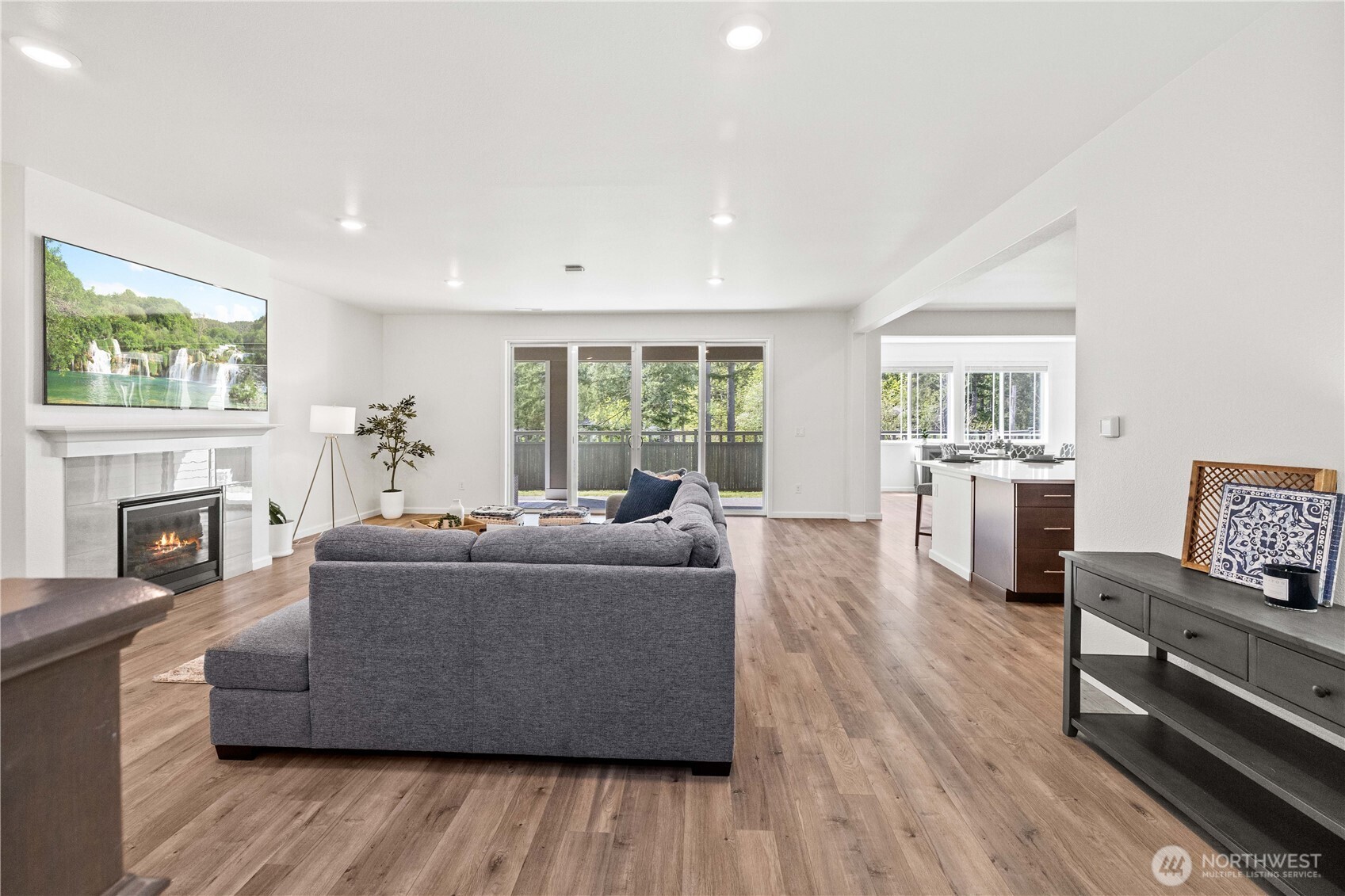 32943 Ash Avenue SE, Black Diamond, WA 98010