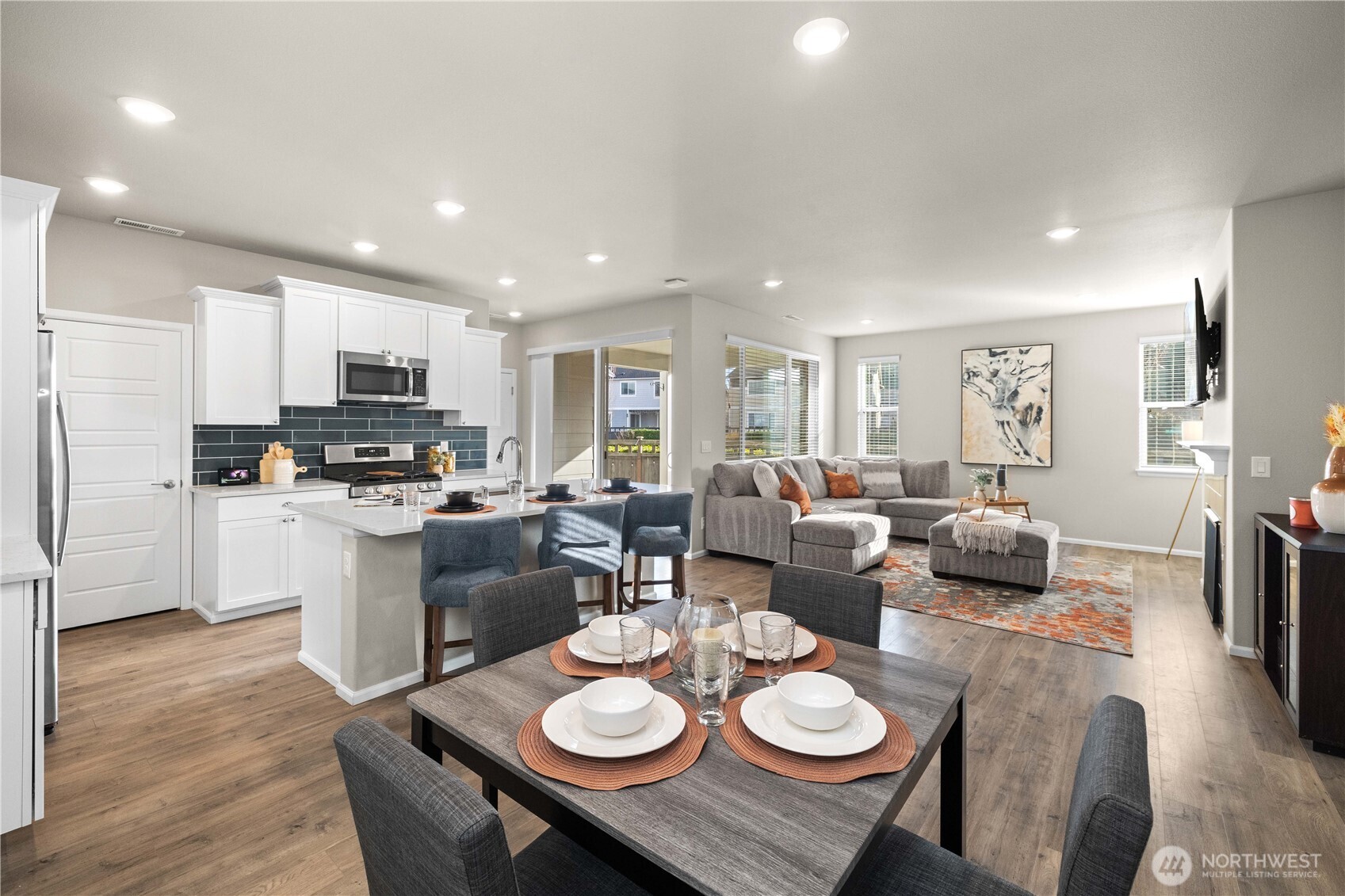 32898 Pine Avenue SE, Black Diamond, WA 98010