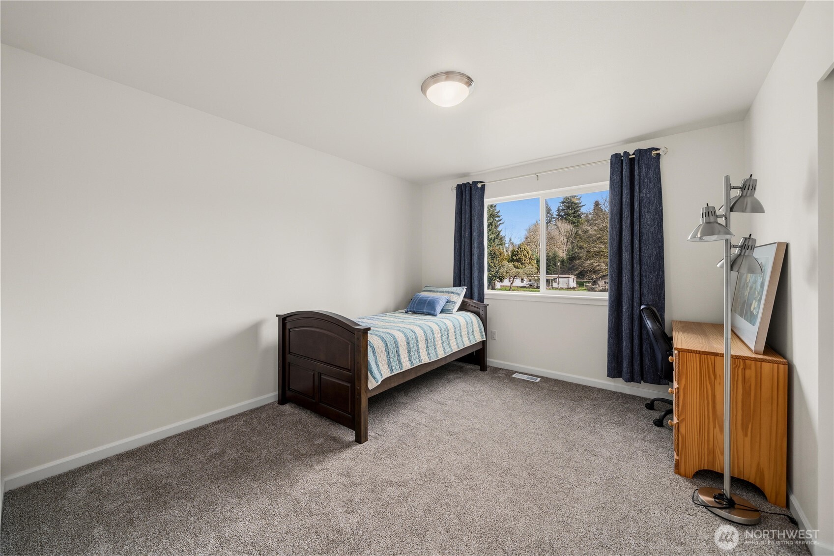 7913 Ayer Street SE, Olympia, WA 98501