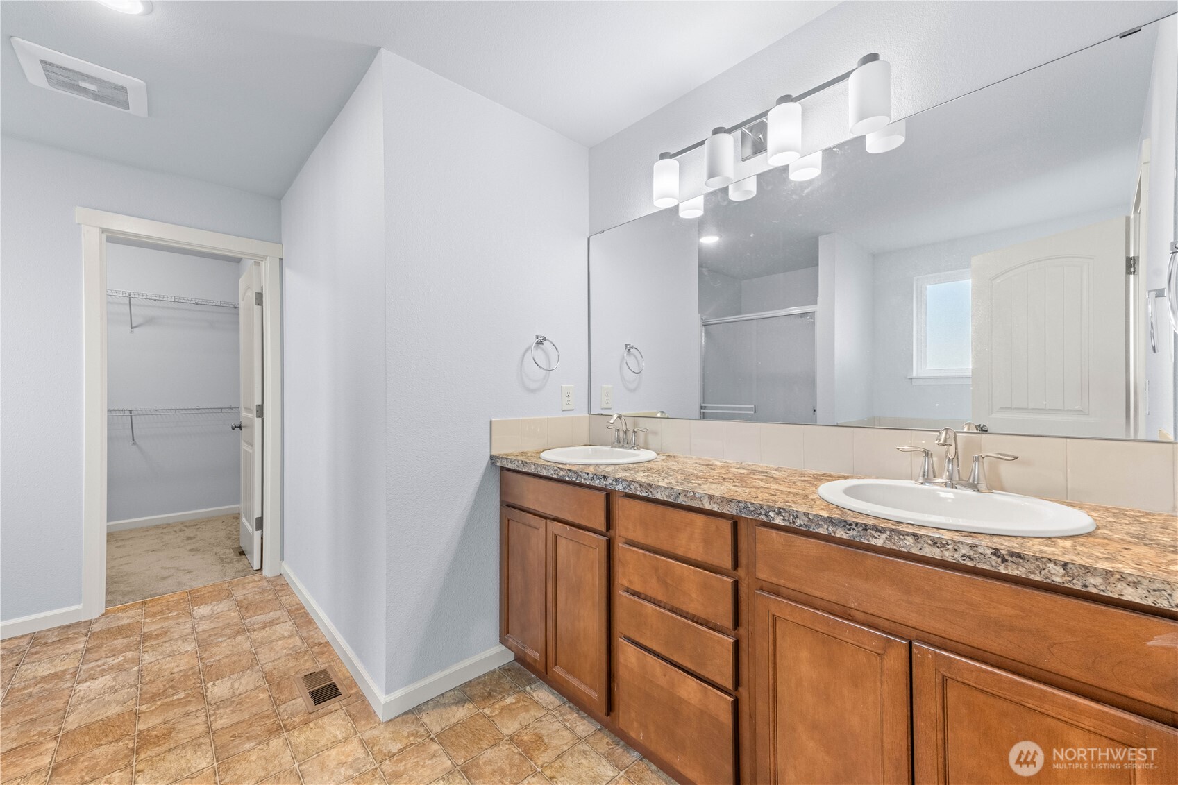 181 Duck Lake Drive NE, Ocean Shores, WA 98569