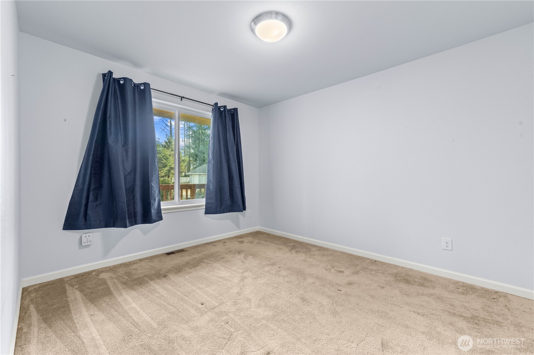 181 Duck Lake Drive NE, Ocean Shores, WA 98569