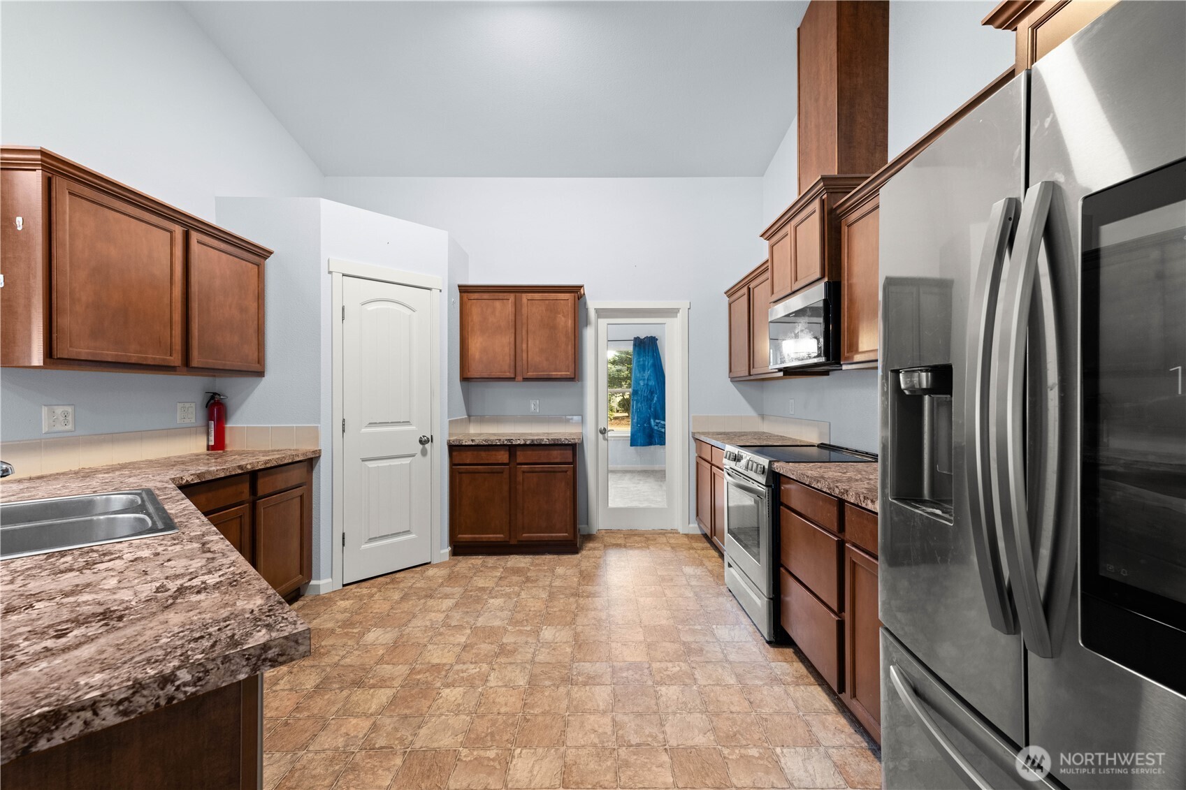 181 Duck Lake Drive NE, Ocean Shores, WA 98569