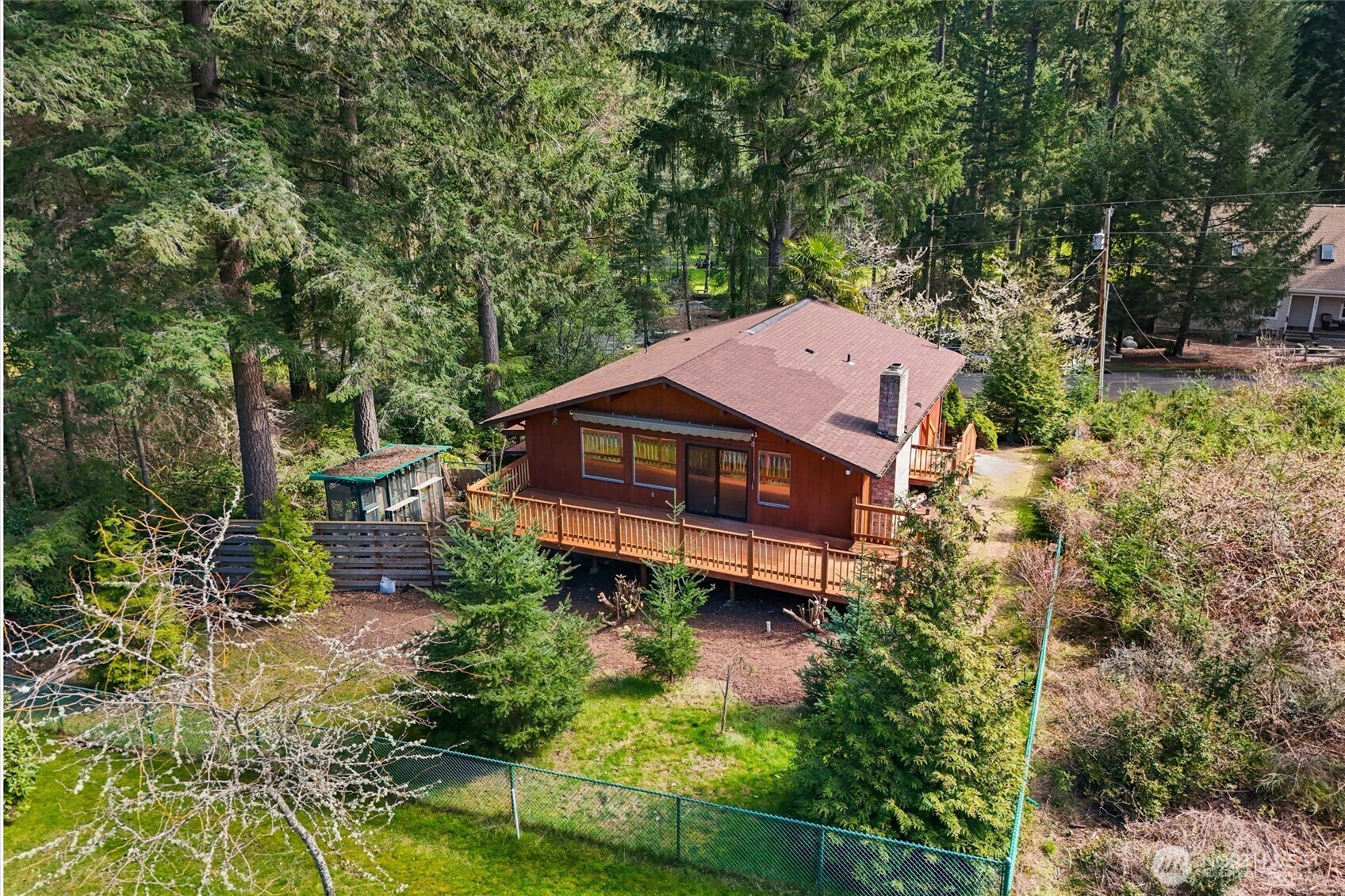10706 Pioneer Drive , Anderson Island, WA 98303