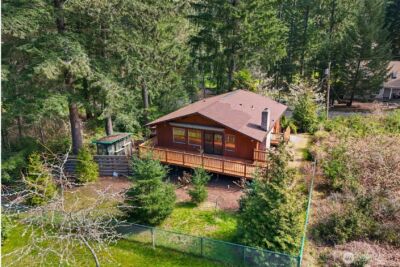 10706 Pioneer Drive , Anderson Island, WA 98303