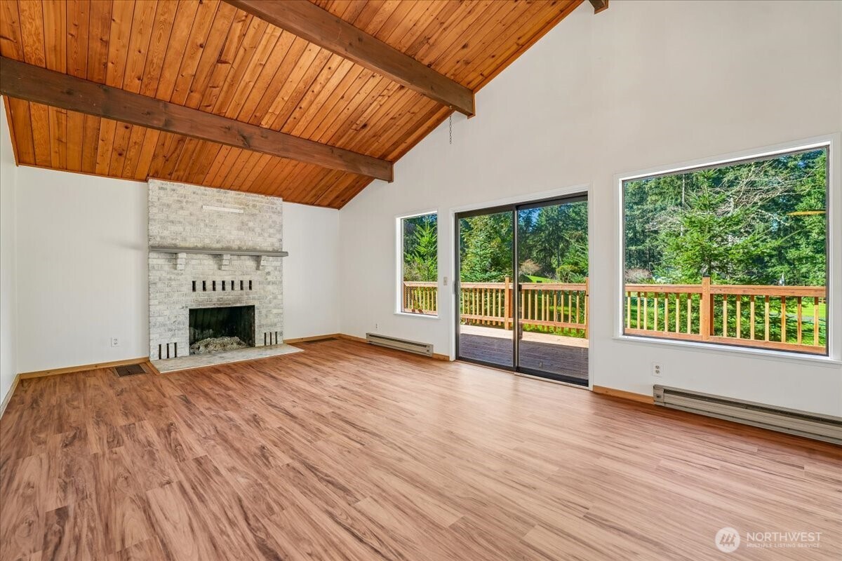 10706 Pioneer Drive , Anderson Island, WA 98303