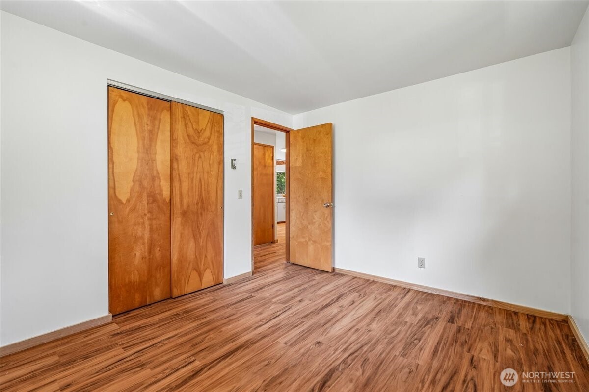 10706 Pioneer Drive , Anderson Island, WA 98303