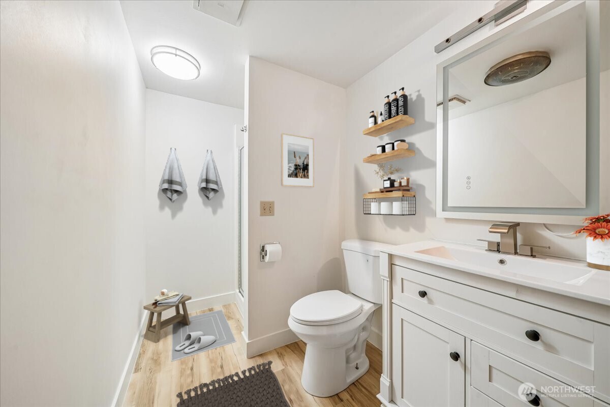 10706 Pioneer Drive , Anderson Island, WA 98303