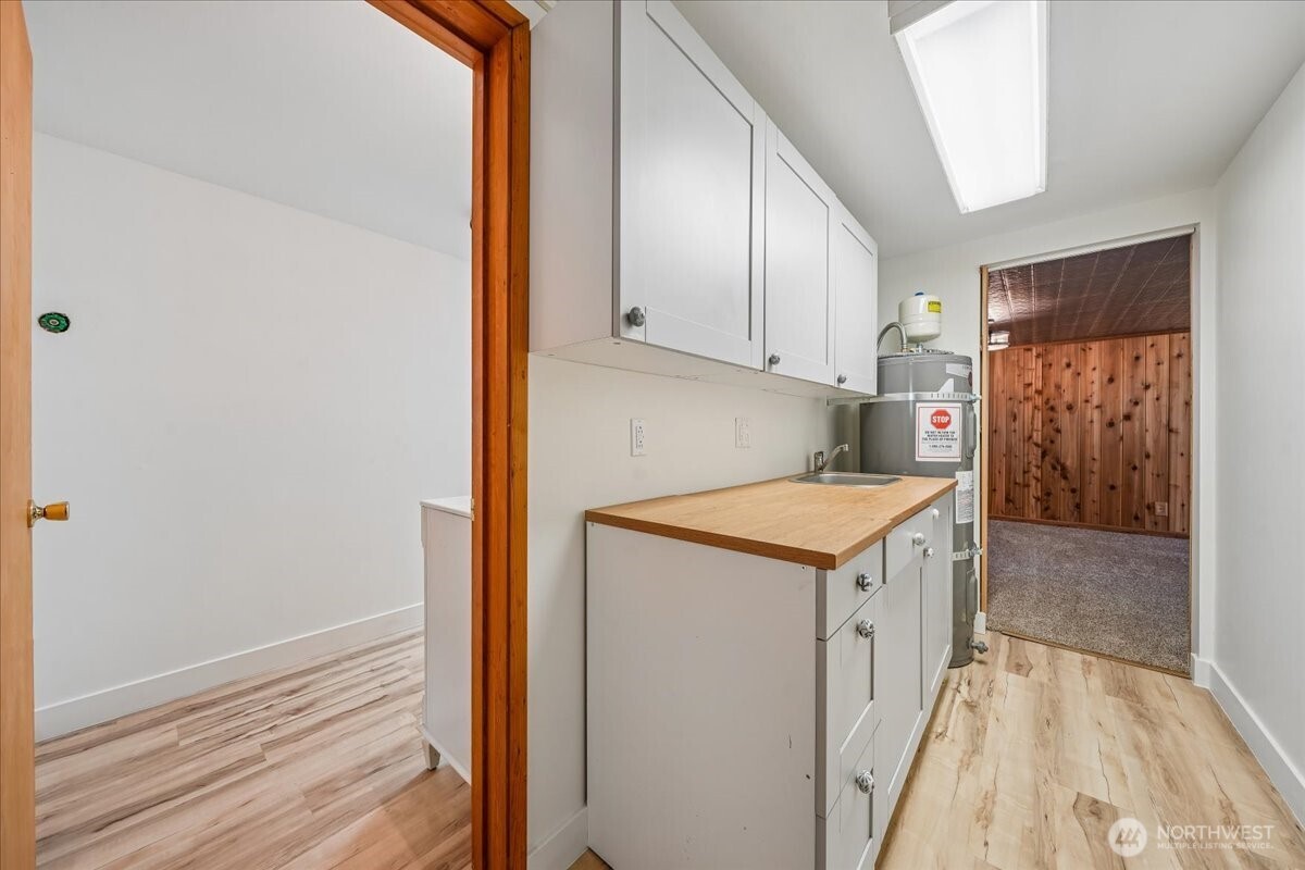 10706 Pioneer Drive , Anderson Island, WA 98303