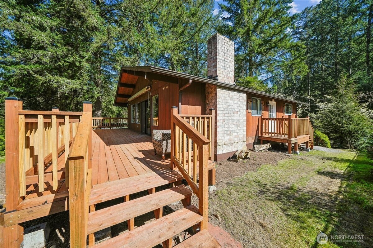 10706 Pioneer Drive , Anderson Island, WA 98303