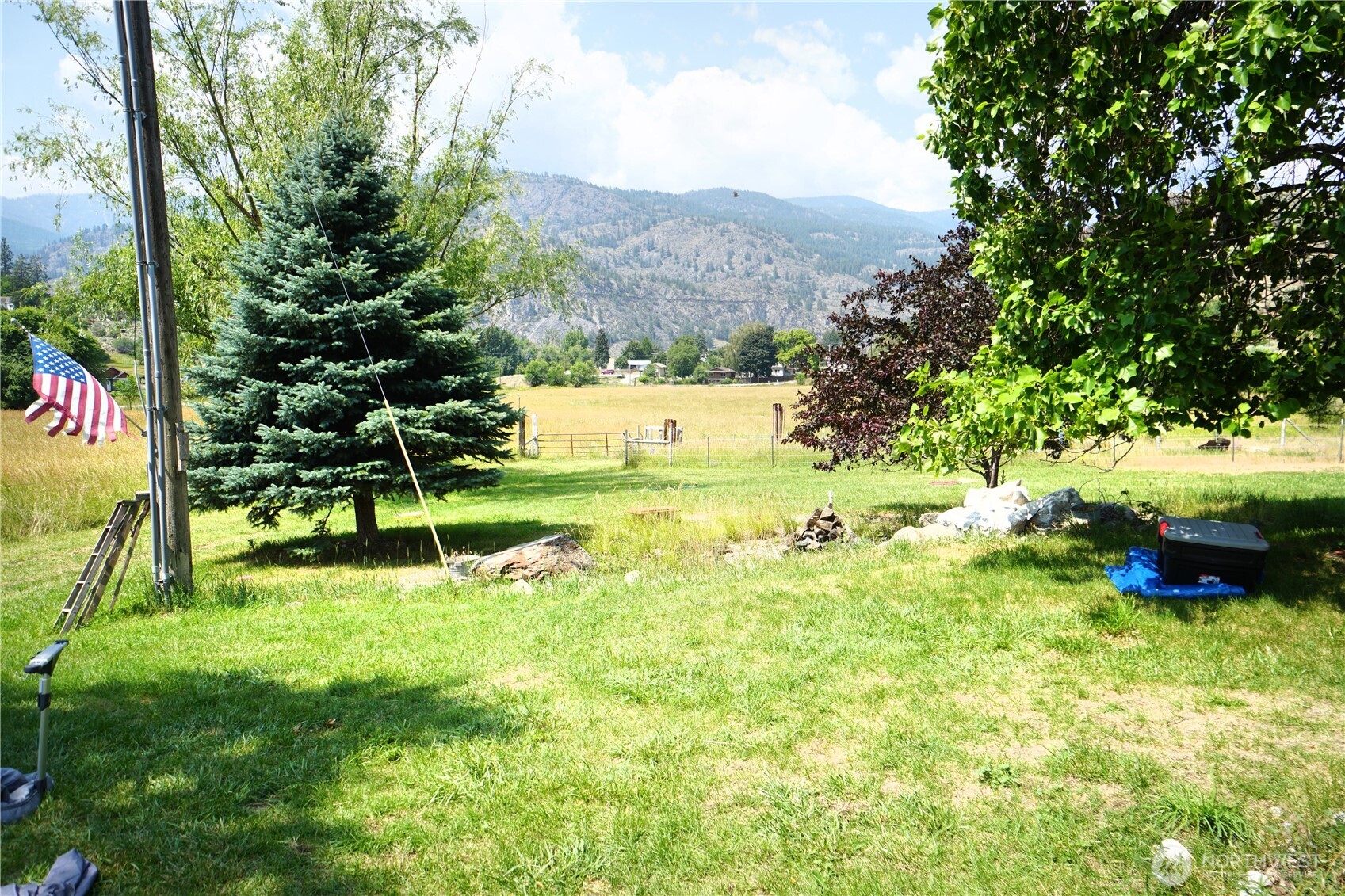 1112 Loomis Oroville Road , Loomis, WA 98827