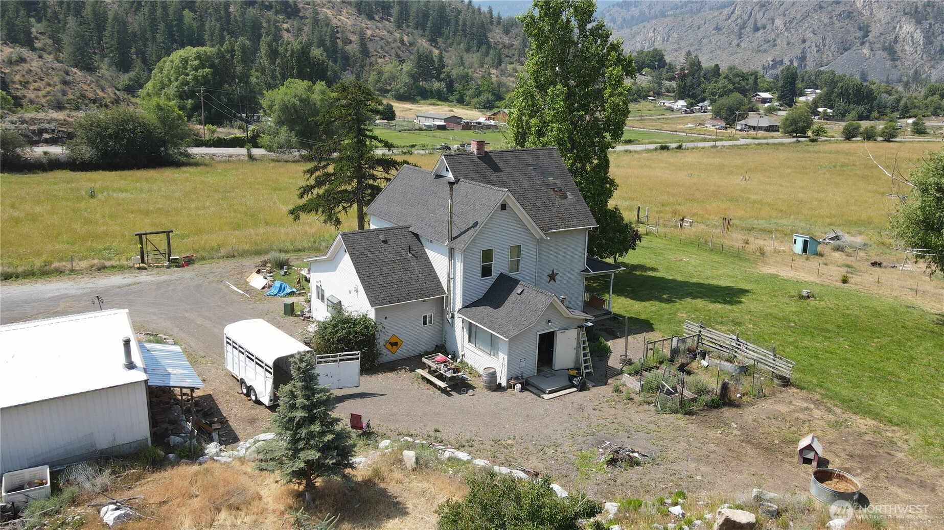 1112 Loomis Oroville Road , Loomis, WA 98827