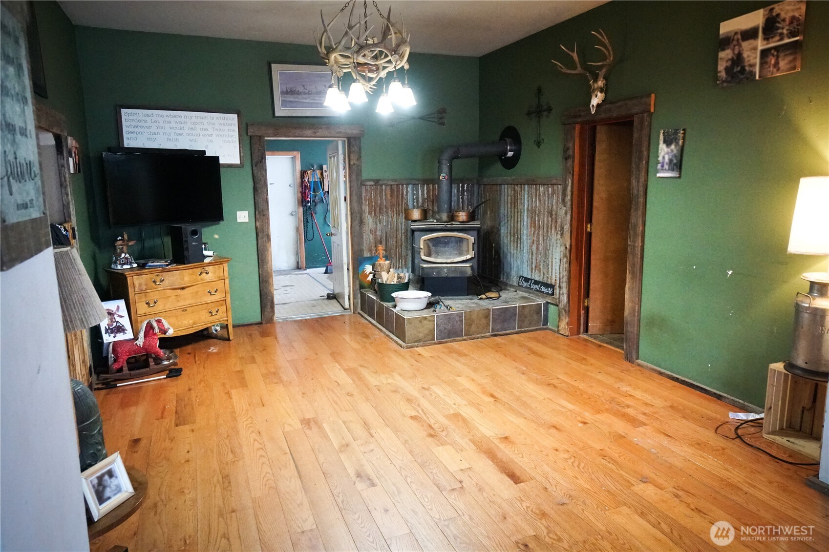 1112 Loomis Oroville Road , Loomis, WA 98827