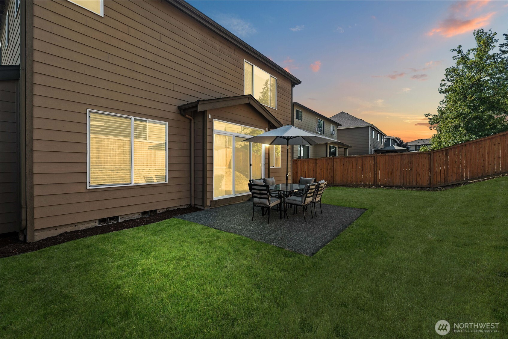 27217 104th Avenue SE, Kent, WA 98030