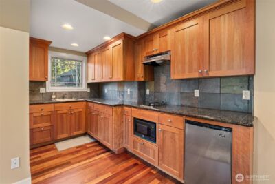 16340 Maplewild Avenue SW, Burien, WA 98166 - Photo 35