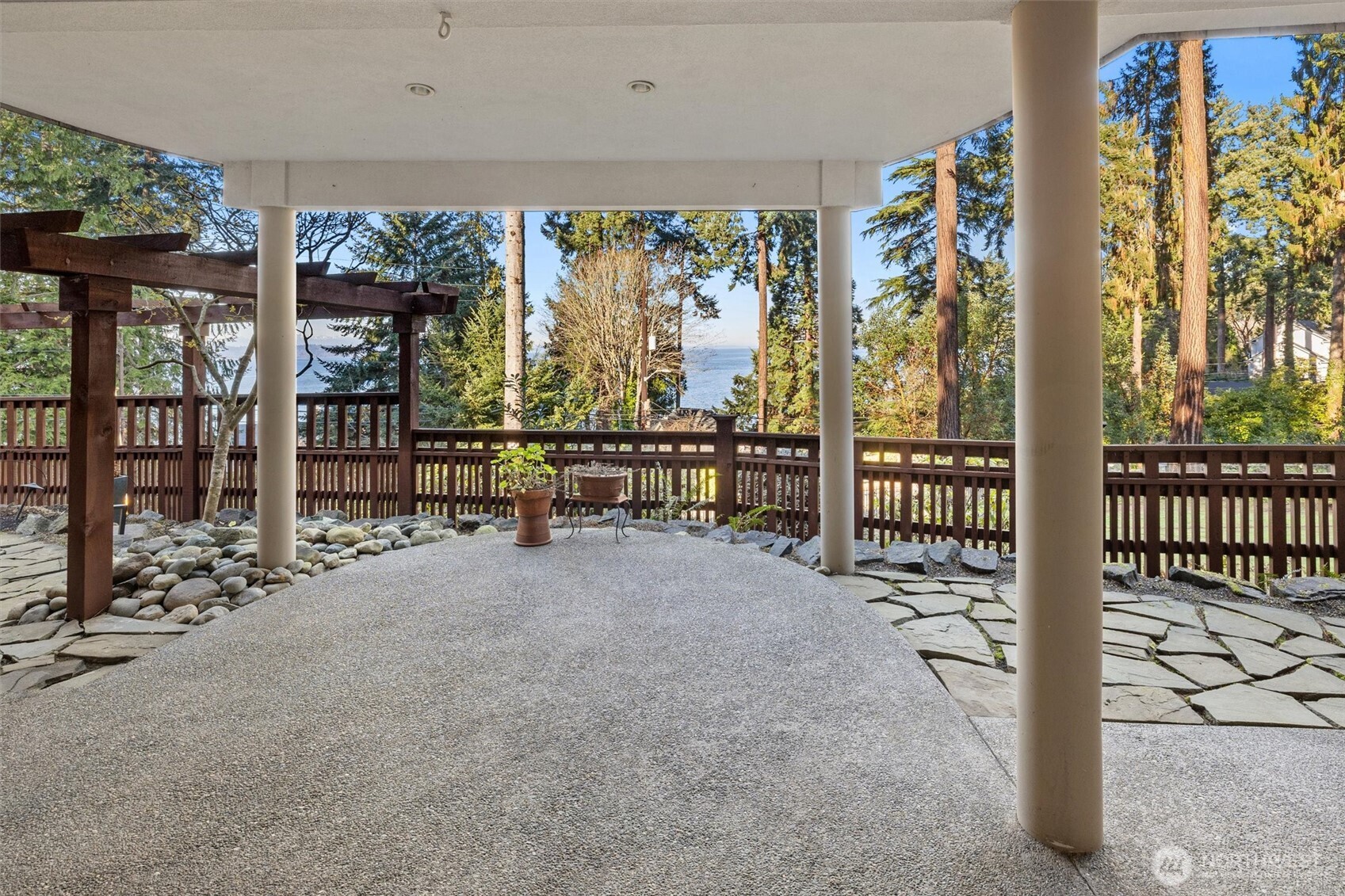 16340 Maplewild Avenue SW, Burien, WA 98166
