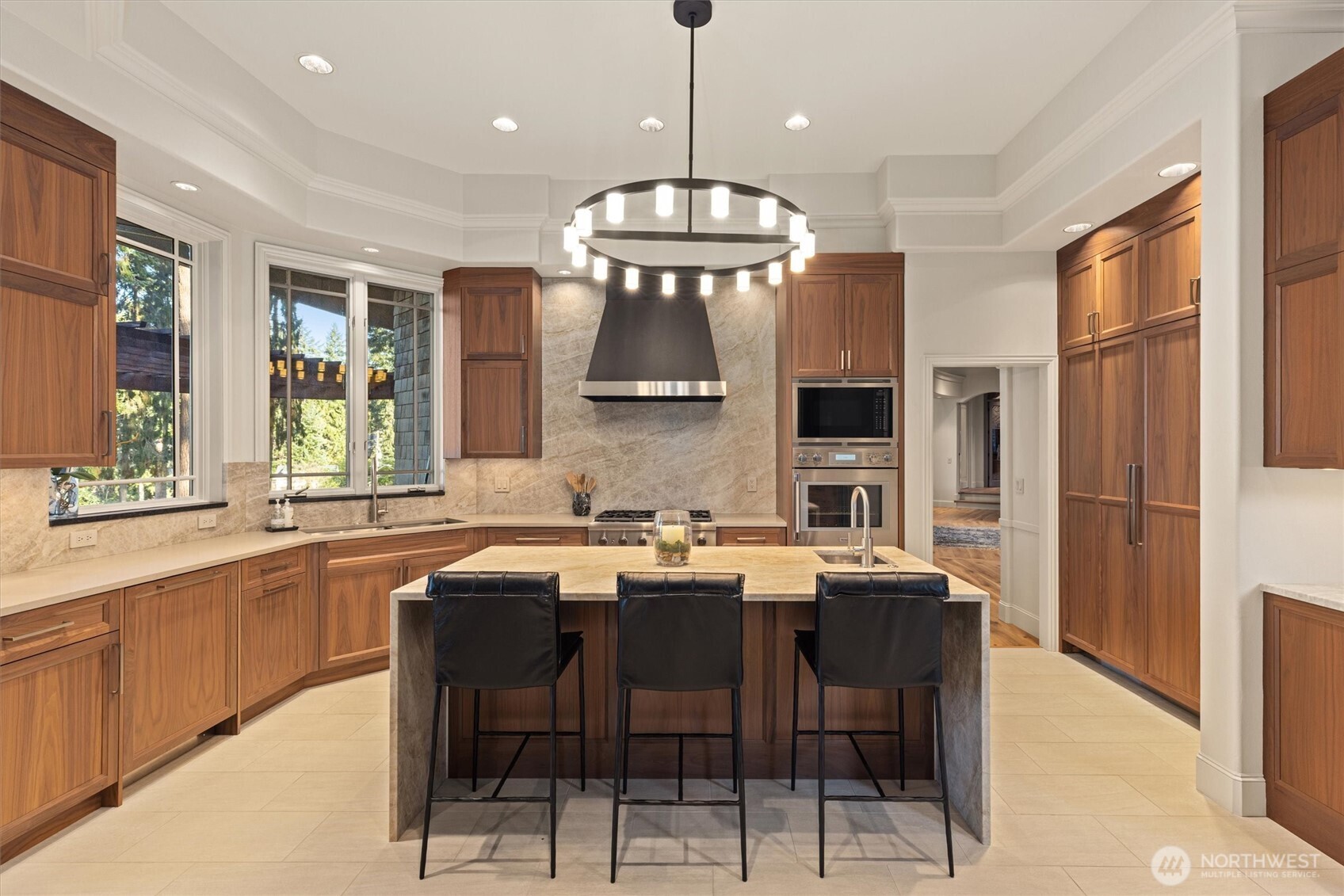 16340 Maplewild Avenue SW, Burien, WA 98166