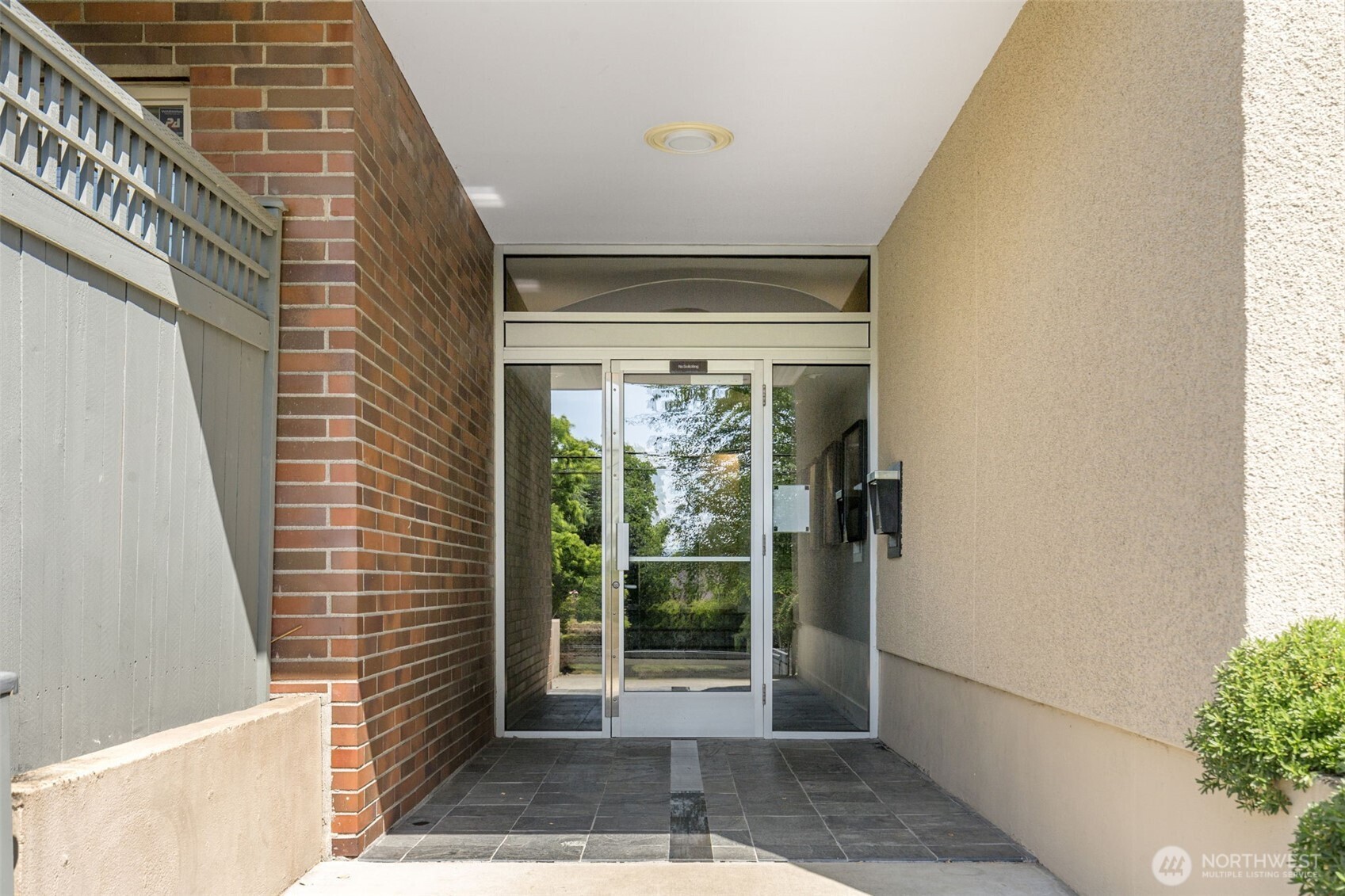 732 11th Avenue E #202, Seattle, WA 98102