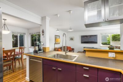 732 11th Avenue E #202, Seattle, WA 98102 - Photo 11