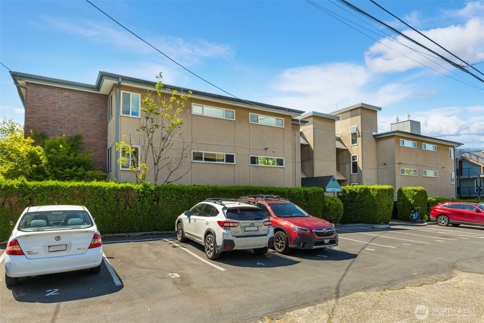 732 11th Avenue E #202, Seattle, WA 98102