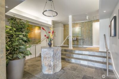 732 11th Avenue E #202, Seattle, WA 98102 - Photo 3