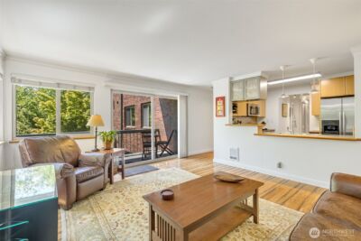 732 11th Avenue E #202, Seattle, WA 98102 - Photo 5