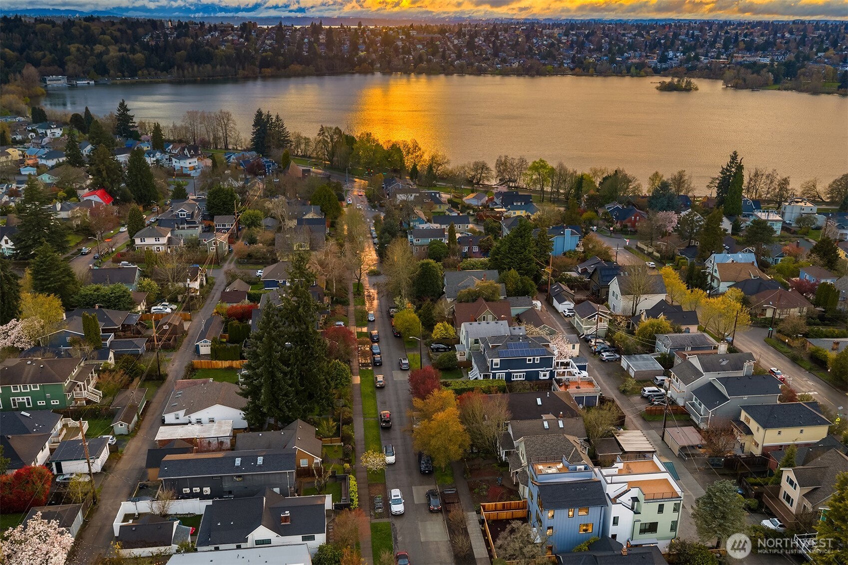 2340 N 64th Street #B, Seattle, WA 98103