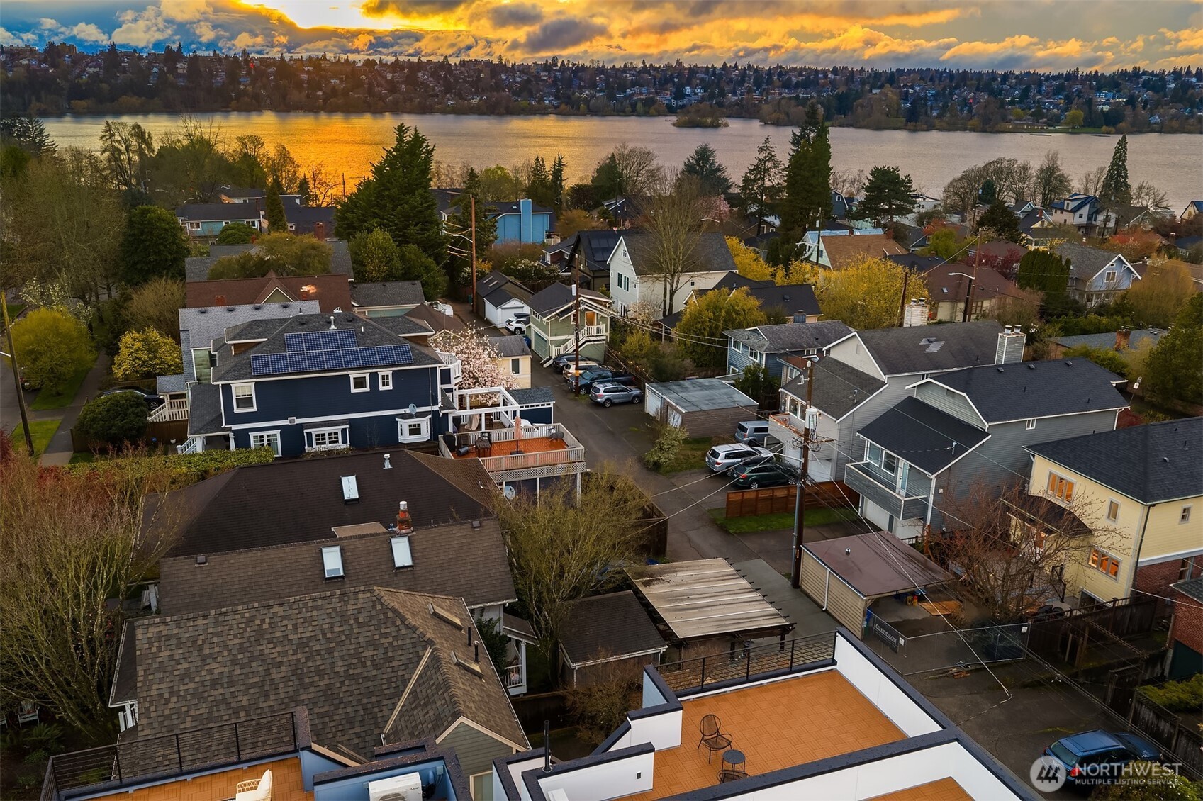 2340 N 64th Street #B, Seattle, WA 98103