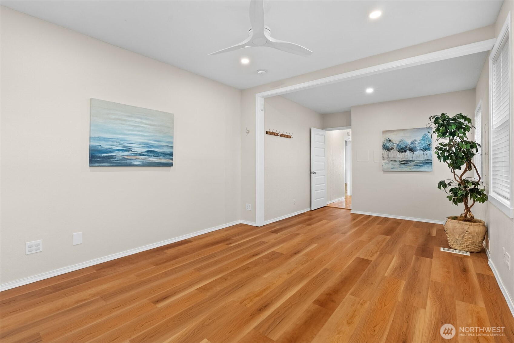 712 S 58th Street , Tacoma, WA 98408