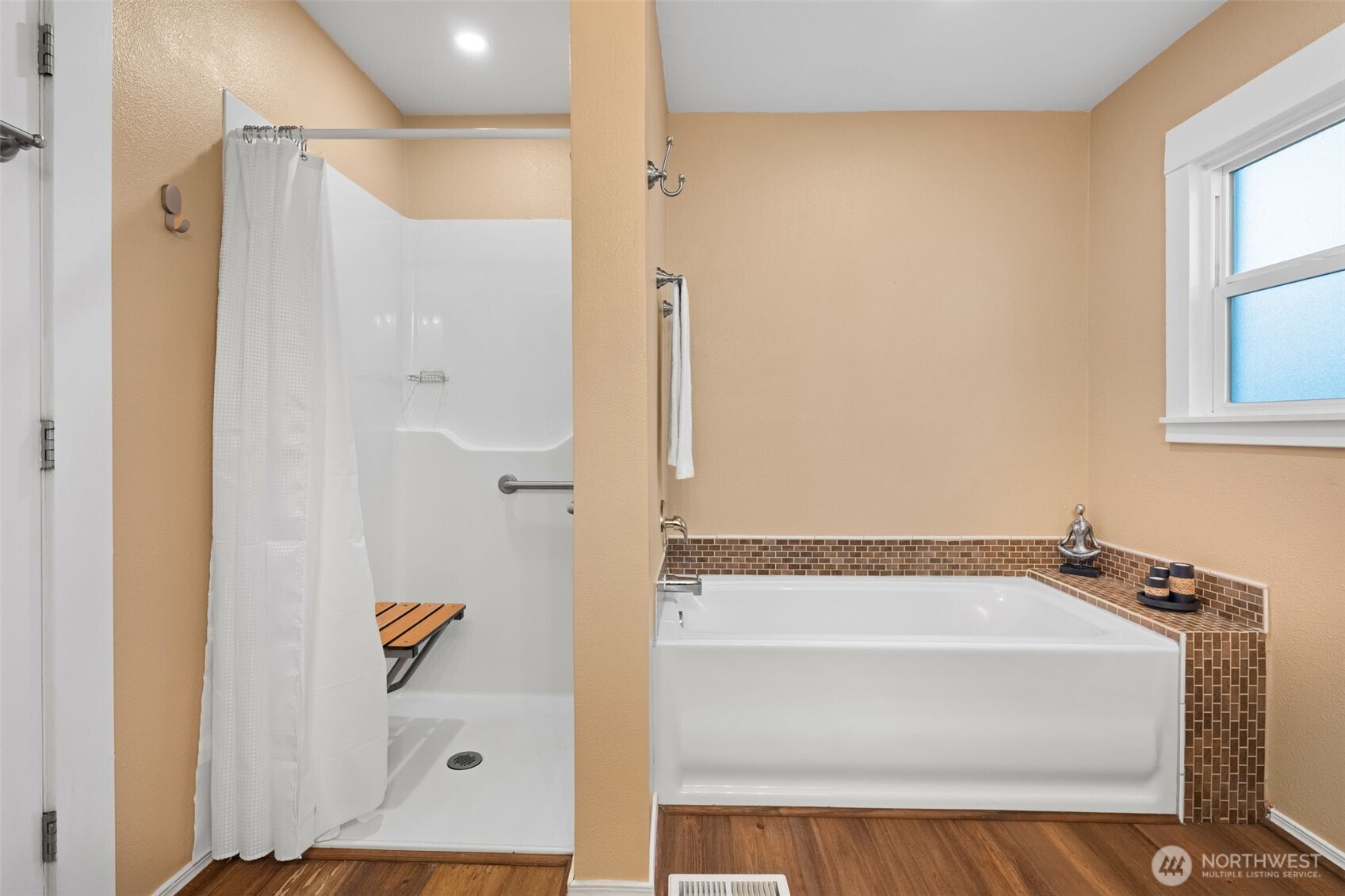 712 S 58th Street , Tacoma, WA 98408