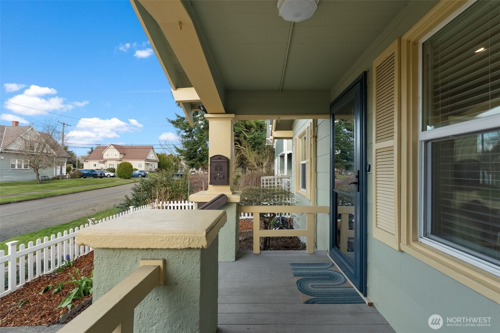 712 S 58th Street , Tacoma, WA 98408