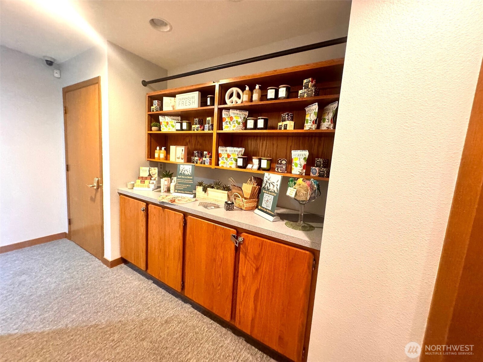 1800 Cooper Point Road SW #2, Olympia, WA 98502