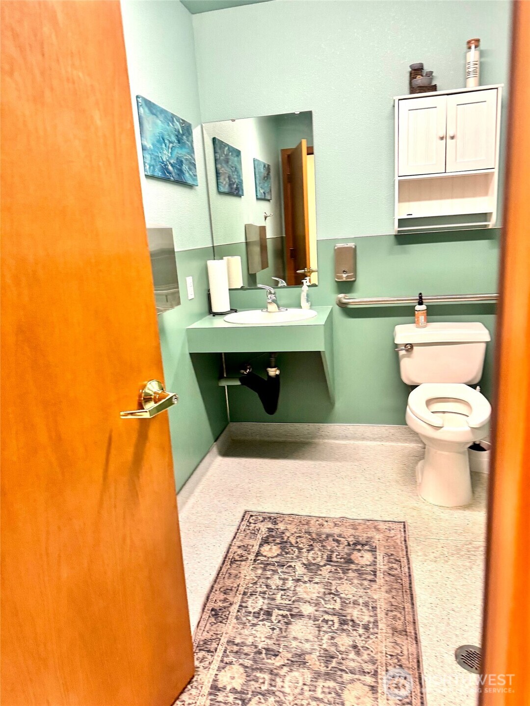 1800 Cooper Point Road SW #2, Olympia, WA 98502