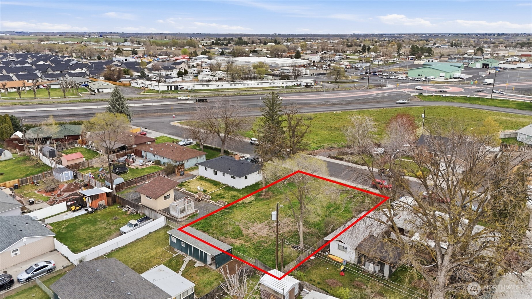 1528 N Buell Street , Moses Lake, WA 98837