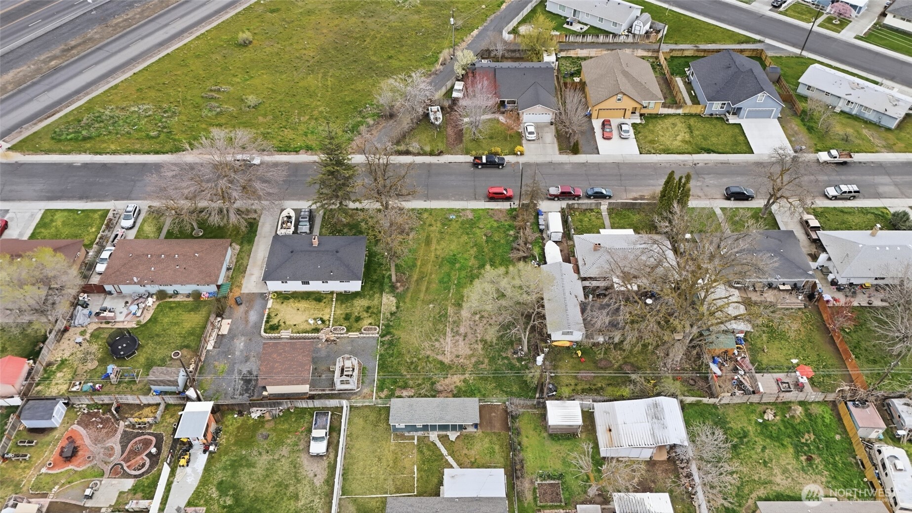 1528 N Buell Street , Moses Lake, WA 98837