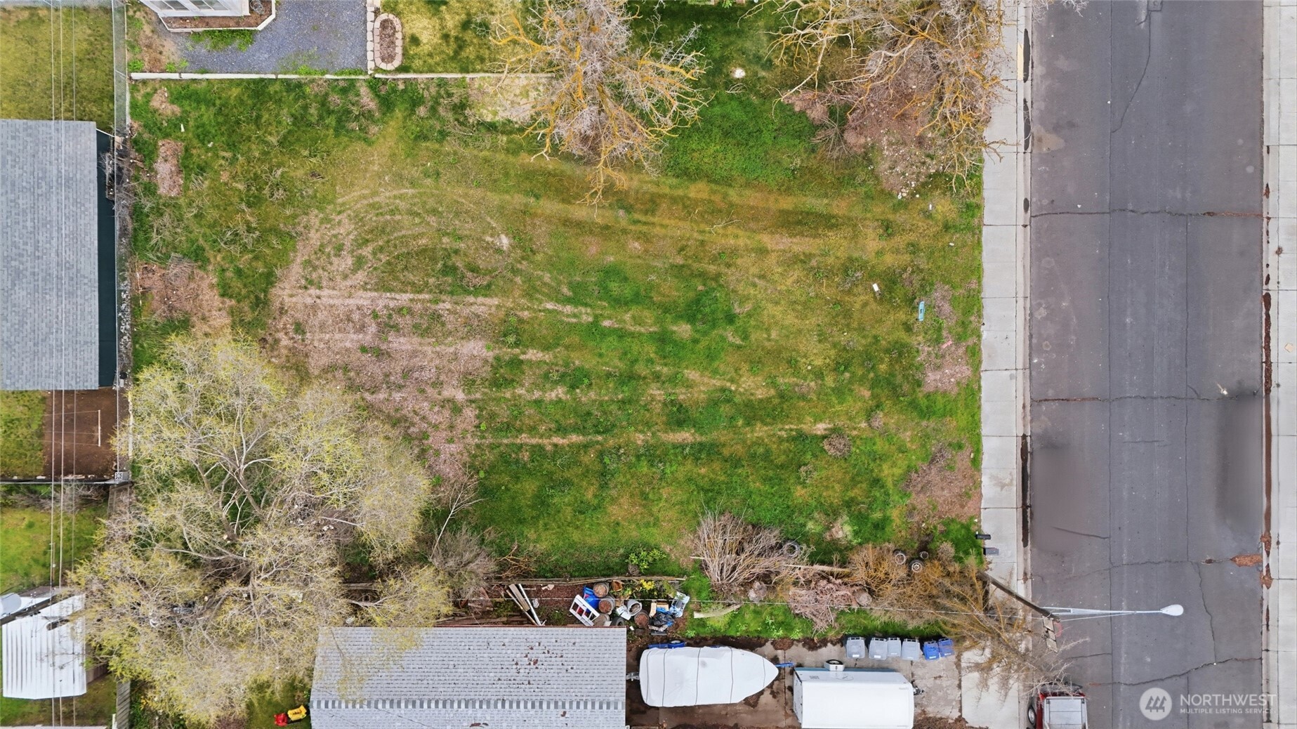 1528 N Buell Street , Moses Lake, WA 98837