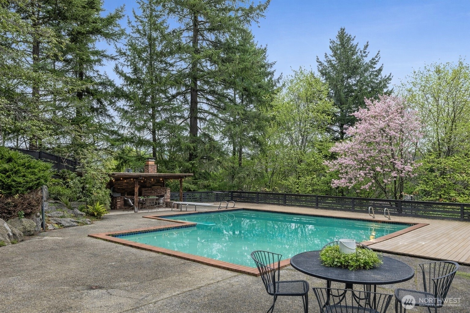 16521 NE 1st Place , Bellevue, WA 98008