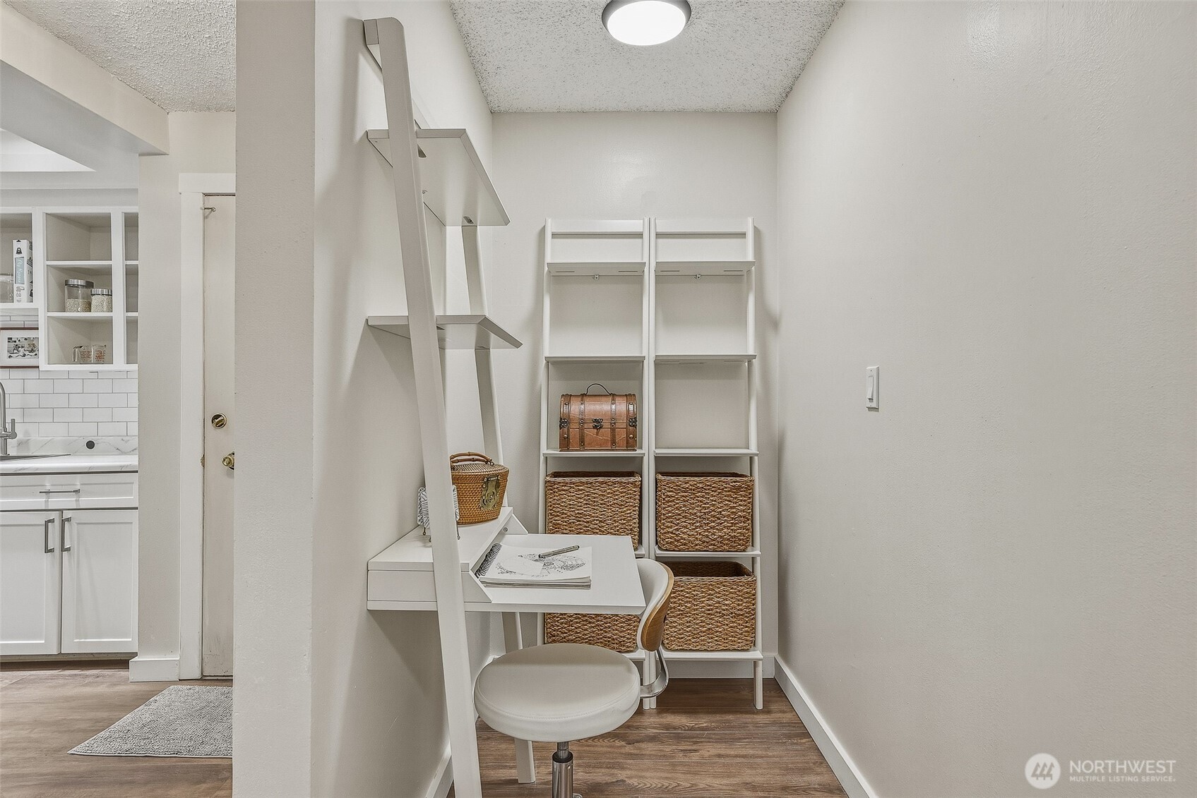 18906 8th Avenue NW #213, Shoreline, WA 98177