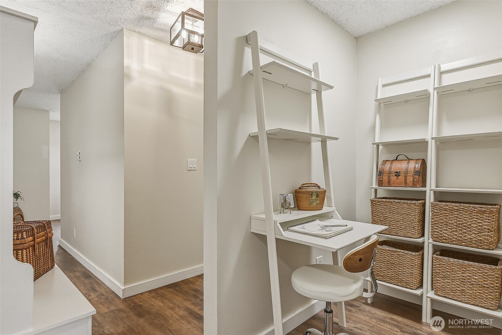 18906 8th Avenue NW #213, Shoreline, WA 98177