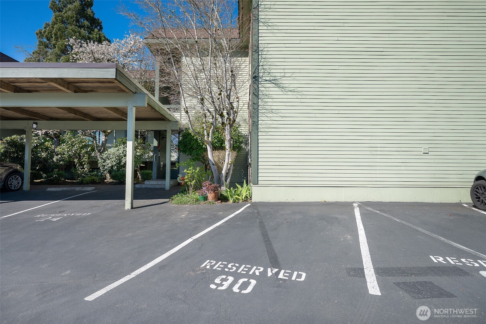 18906 8th Avenue NW #213, Shoreline, WA 98177