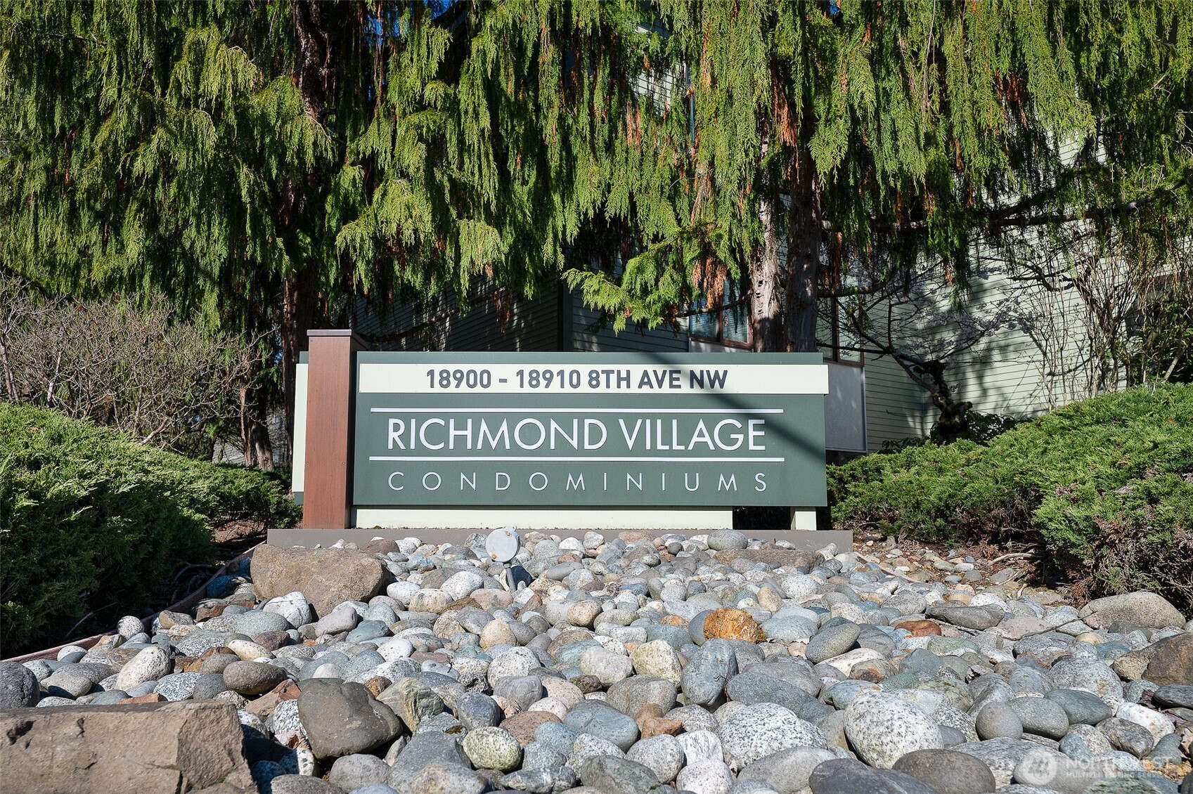 18906 8th Avenue NW #213, Shoreline, WA 98177