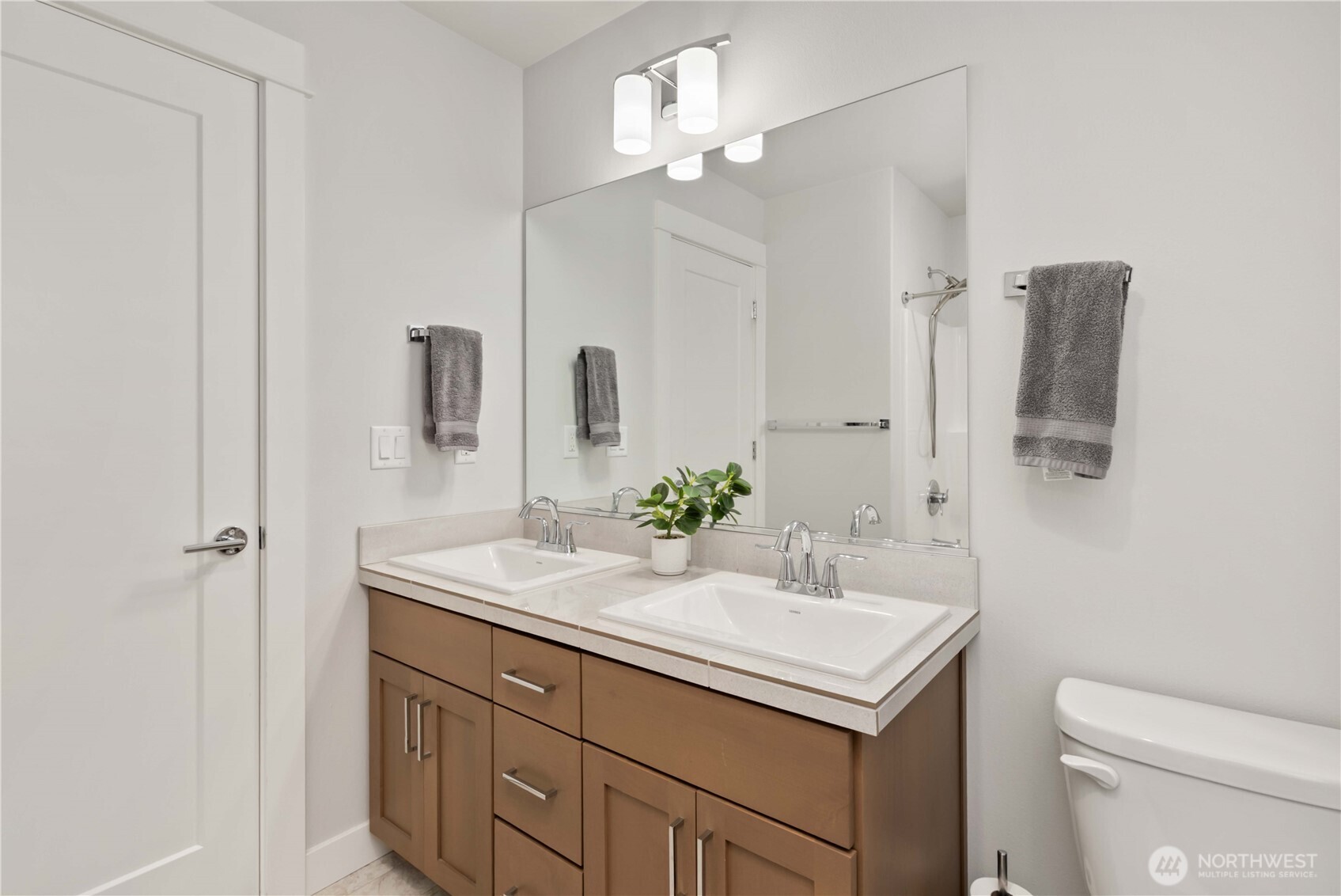 33473 Walnut Avenue SE, Black Diamond, WA 98010