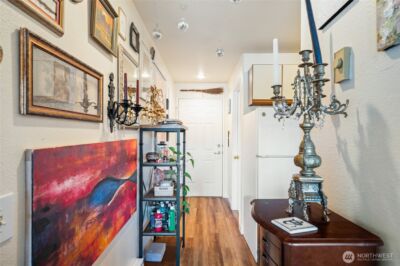 3425 14th Avenue W, Seattle, WA 98119 - Photo 9