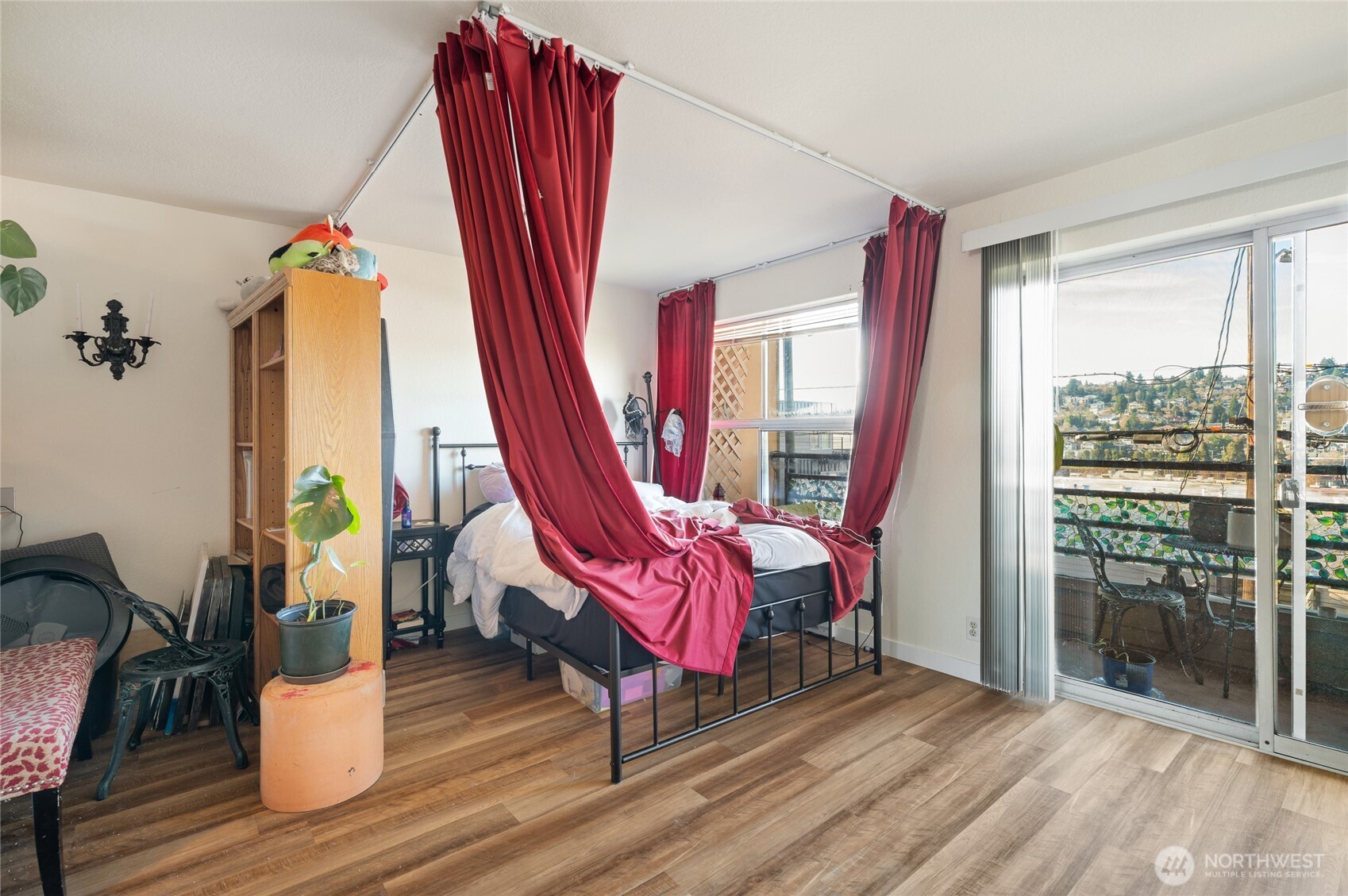 3425 14th Avenue W, Seattle, WA 98119