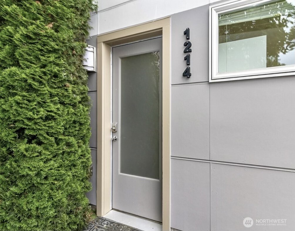 1214 N Northgate Way , Seattle, WA 98133
