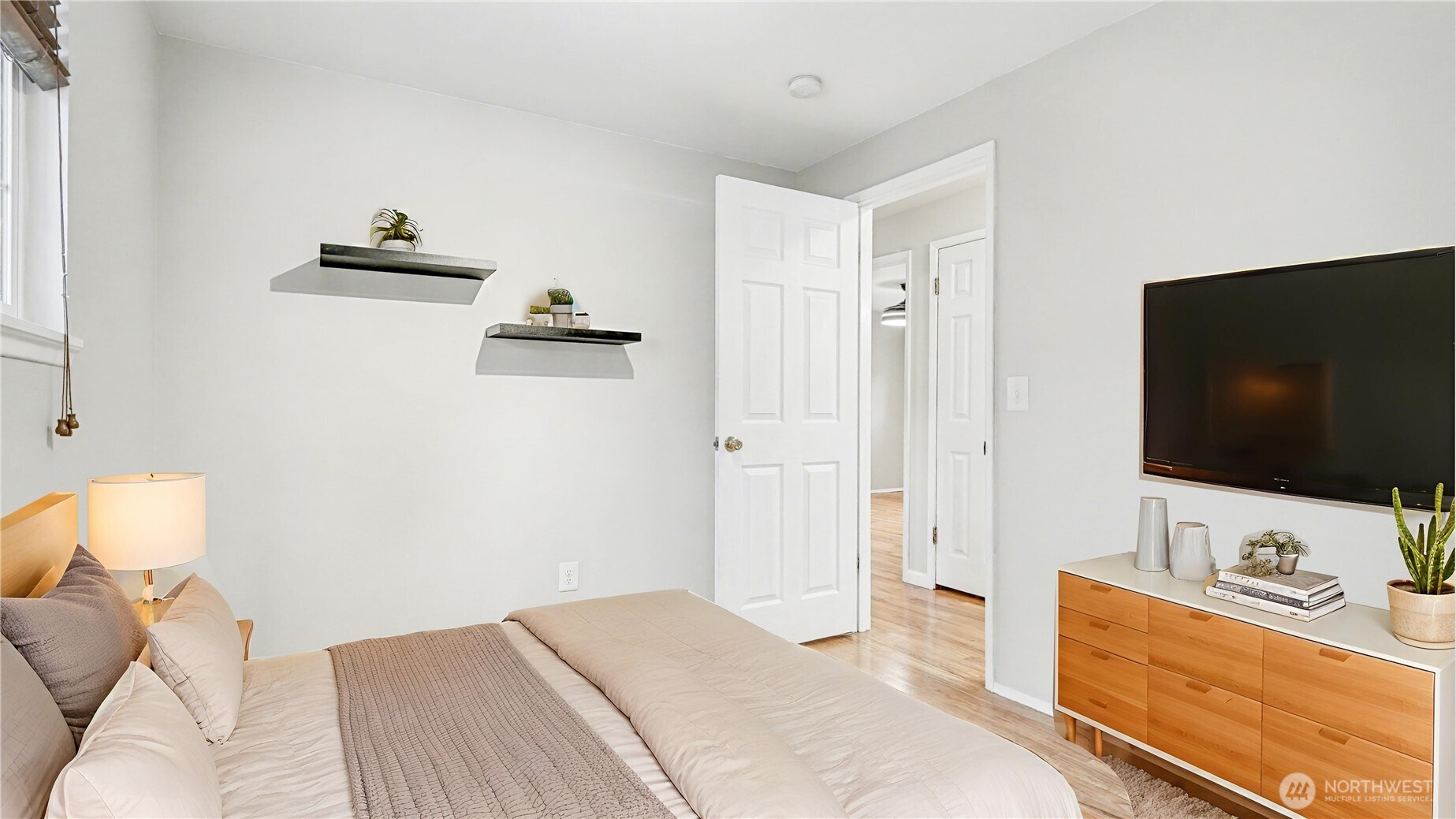 6201 Island Crest Way , Mercer Island, WA 98040