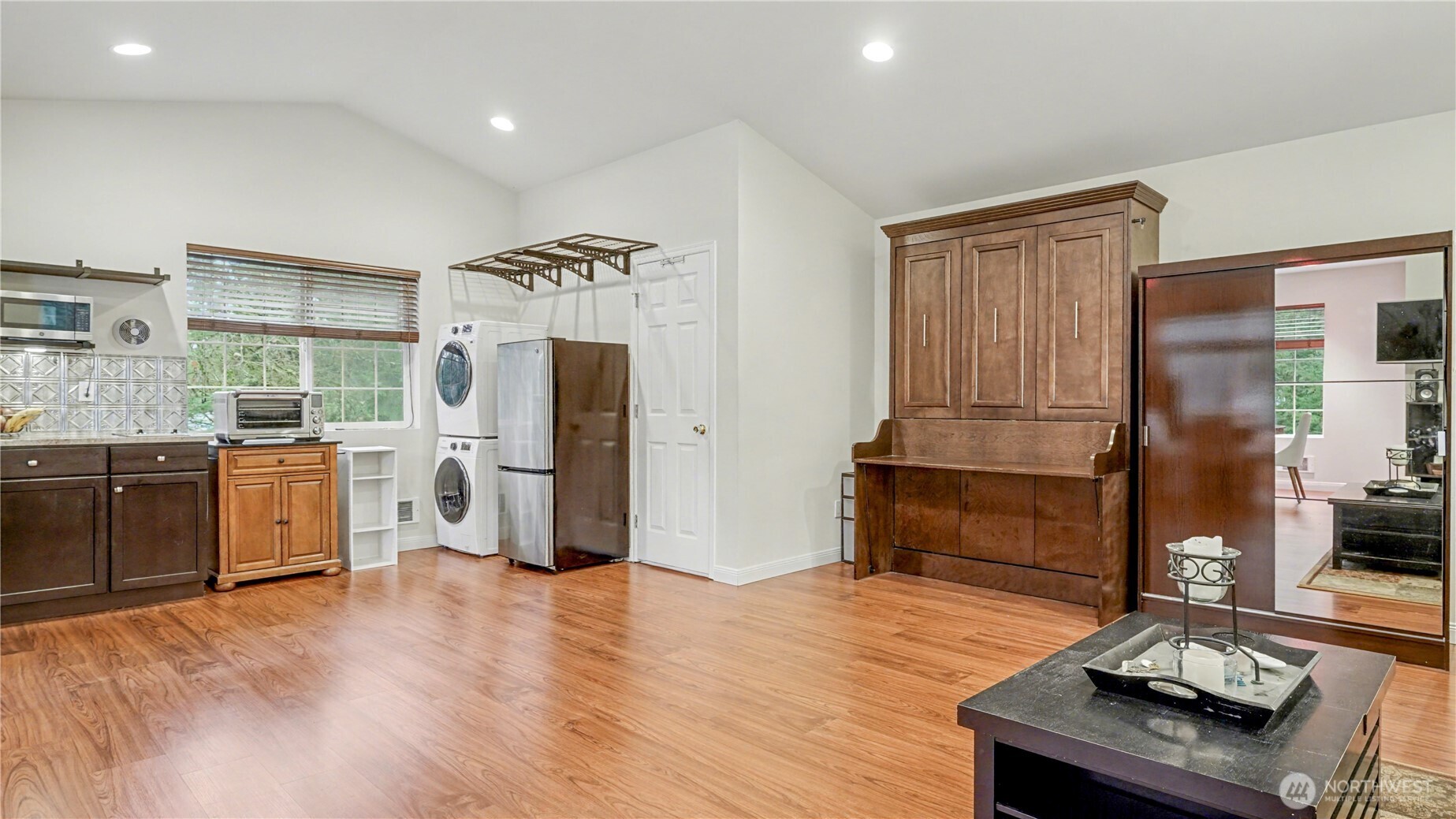 6201 Island Crest Way , Mercer Island, WA 98040