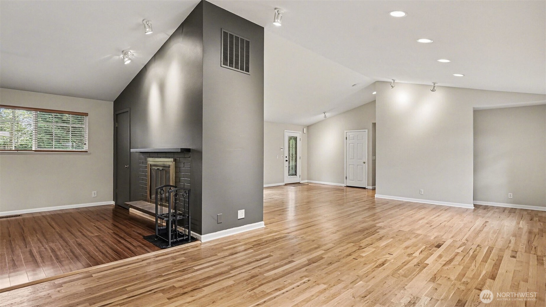 6201 Island Crest Way , Mercer Island, WA 98040