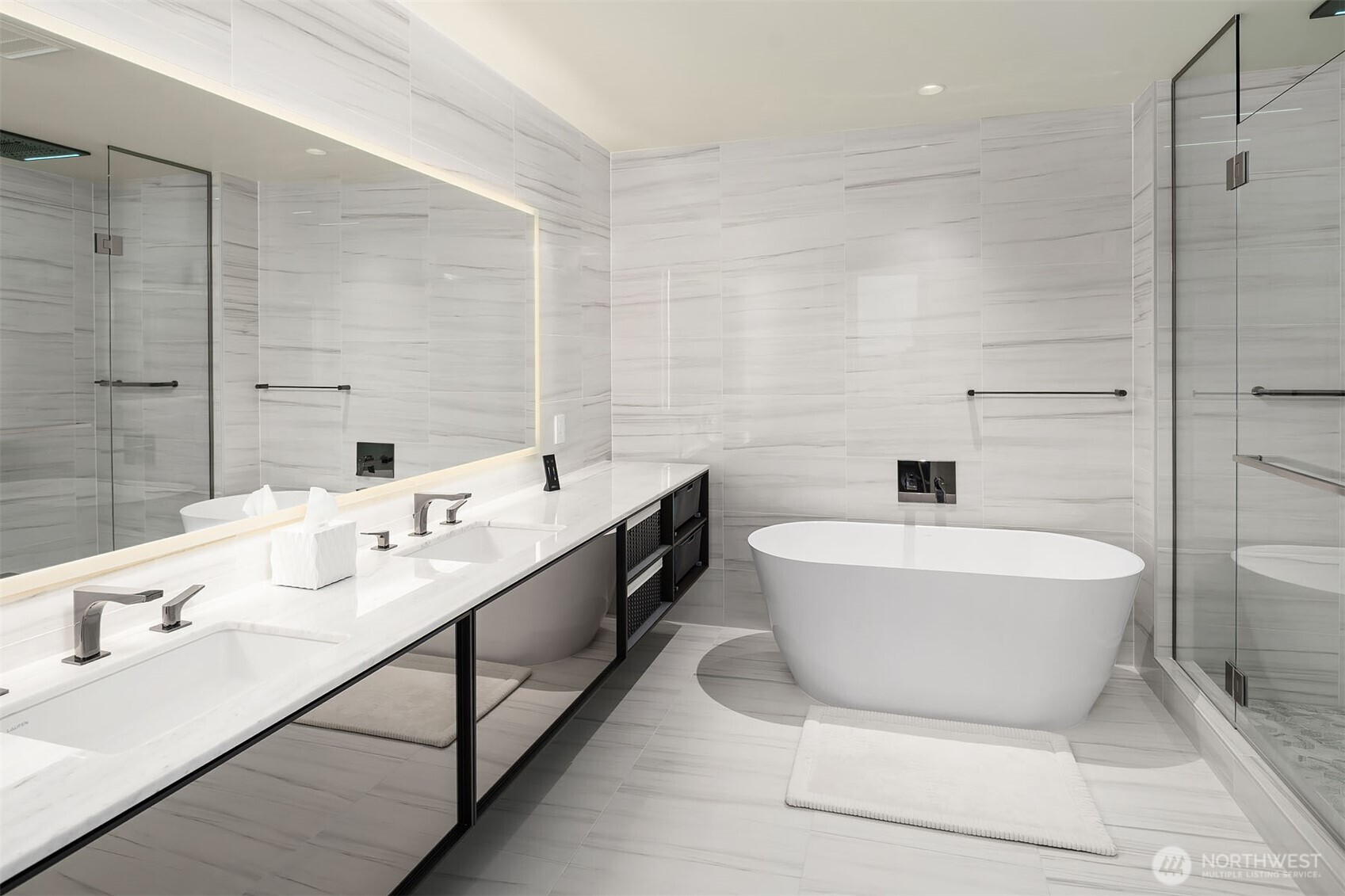 838 Avenue Square NE #1207, Bellevue, WA 98004