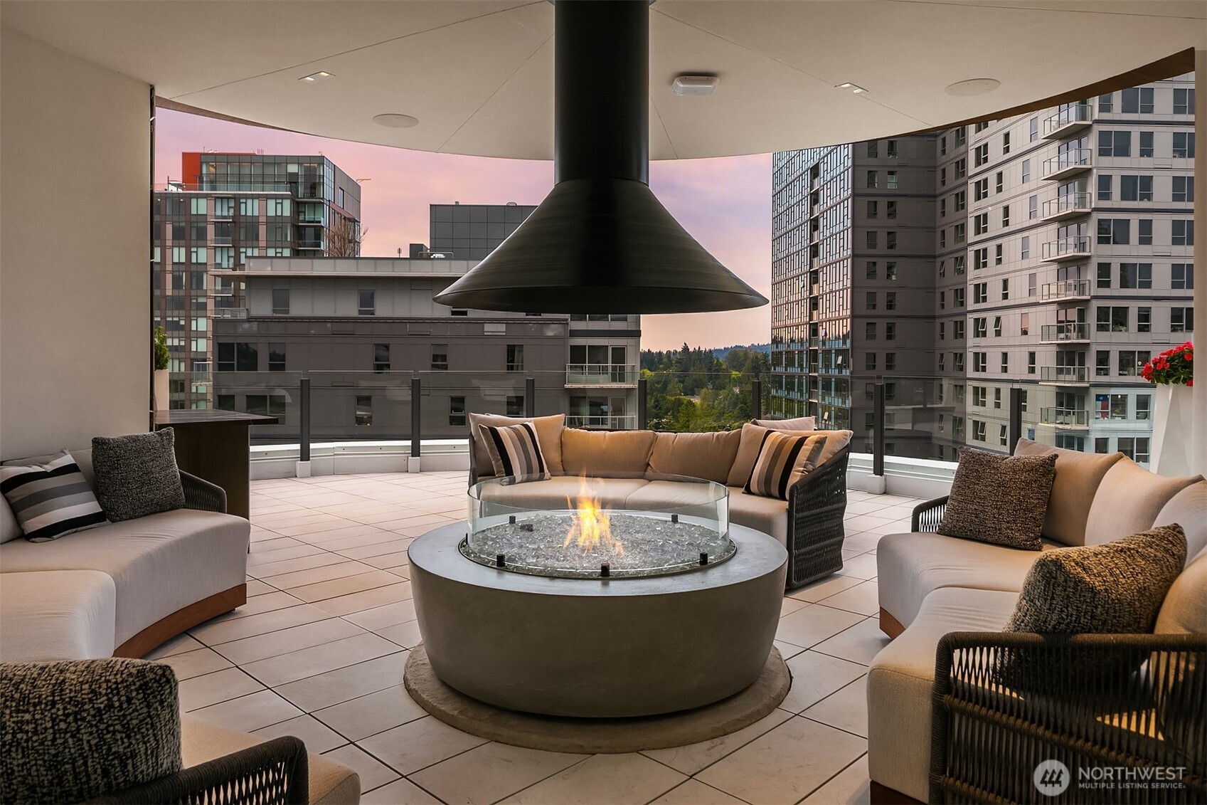 838 Avenue Square NE #1207, Bellevue, WA 98004